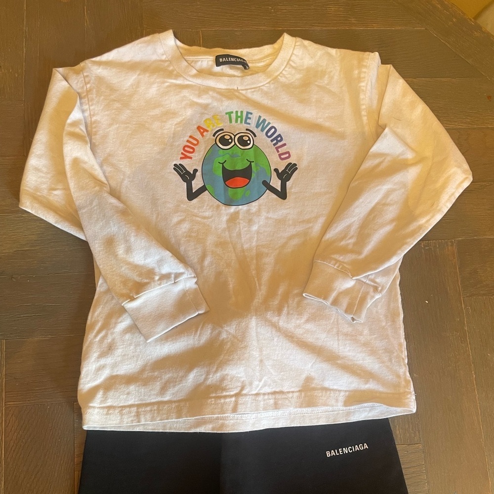 balenciaga boy !!!!  long  sleeve shirt